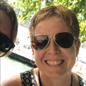 Meet your Posher, Kelly